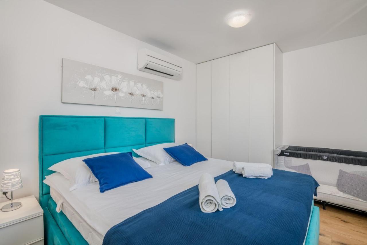 Apartments Elle Luxury Vantacici Malinska Exterior foto